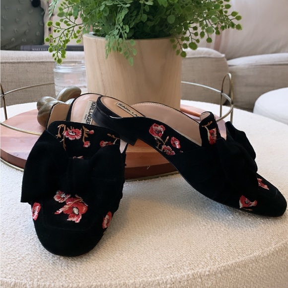 Karl Lagerfeld Size 7M Bow slides/mules. Gently used. - Picture 6 of 6